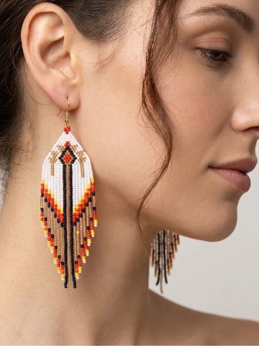 NWT Boho Feather Beaded Dangle Earrings Southwestern Western Statement Festival